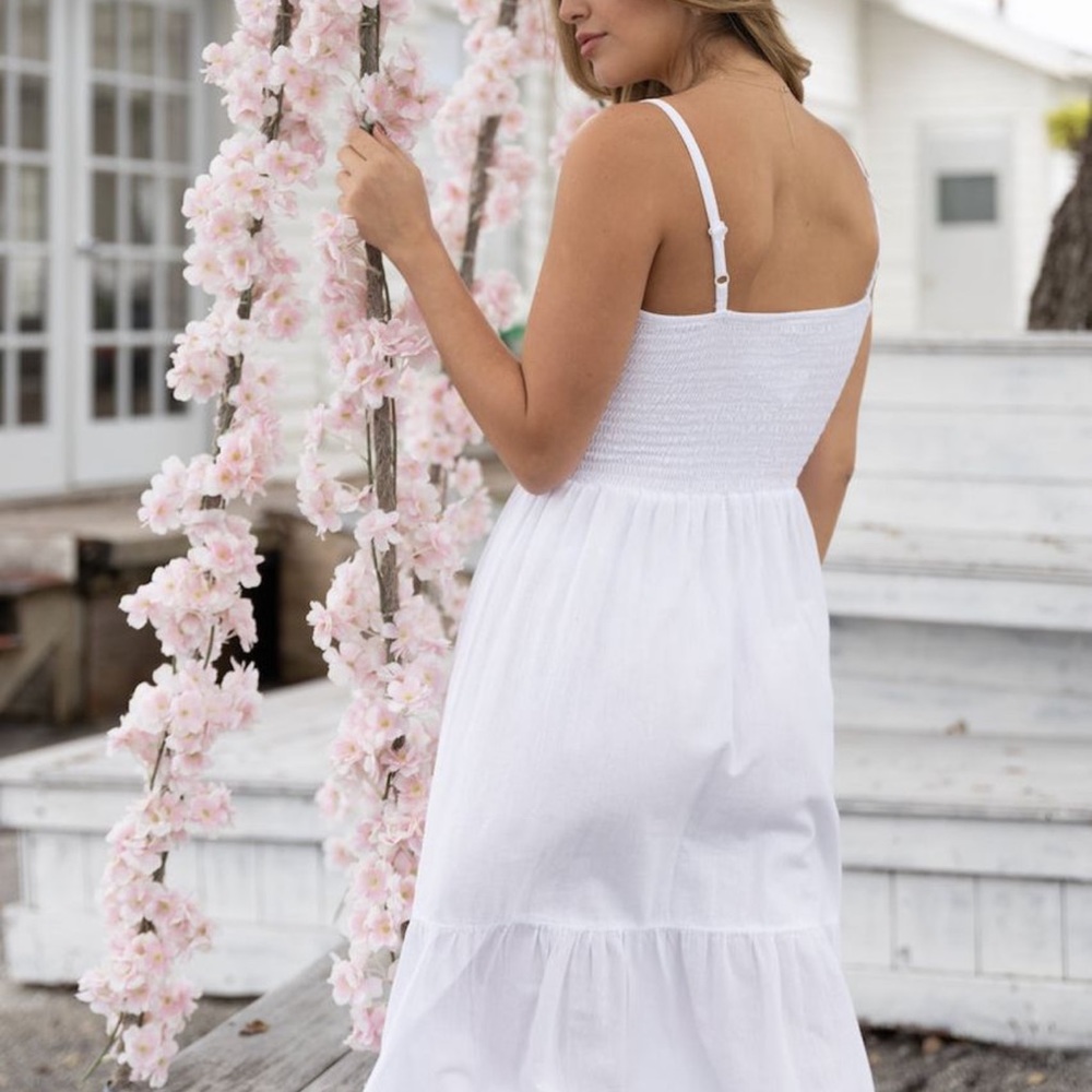 White Maxi Sundress with Knot Front - Picture 2 of 6
